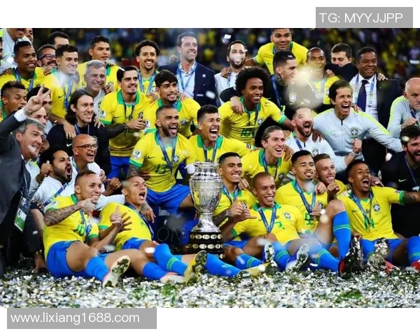 足球天王震撼登场 引领全球球迷热潮的超级巨星精彩瞬间 足球天王震撼登场 引领全球球迷热潮的超级巨星精彩瞬间